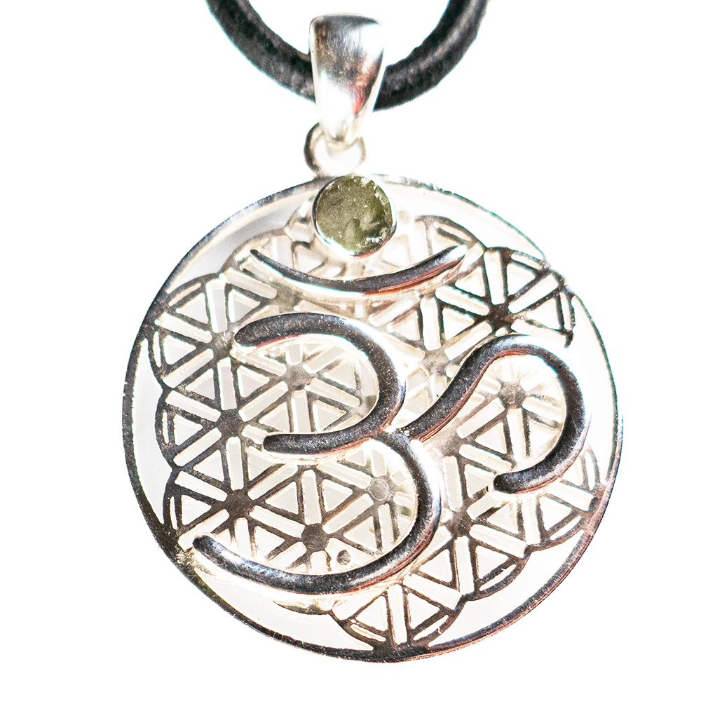 Moldaviet, (ruw) Hanger  OHM (Mani Padme Hum) in Flower of Life