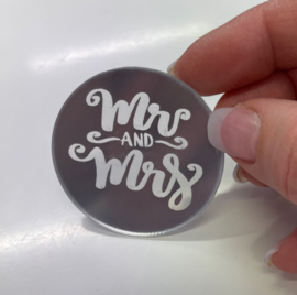 Mr and Mrs- Zilver - mirror tag - topper