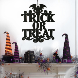 Halloween decoratie - muur en deur hangers - trick or treat - the witch is in