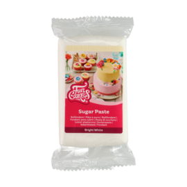Bright White Rolfondant / sugarpaste 250 Gram Funcakes