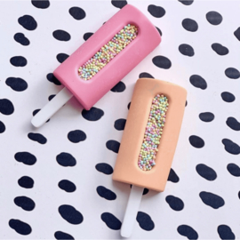 Centre filles / Mini  chic roll ice Cream Cake mold Silikomart