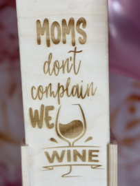 Gegraveerd wijnkistje voor Moeders die van wijn houden