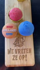 ORANJE LEEUW, WE VRETEN ZE OP!   fondant stempel voor cupcakes en koekjes- P