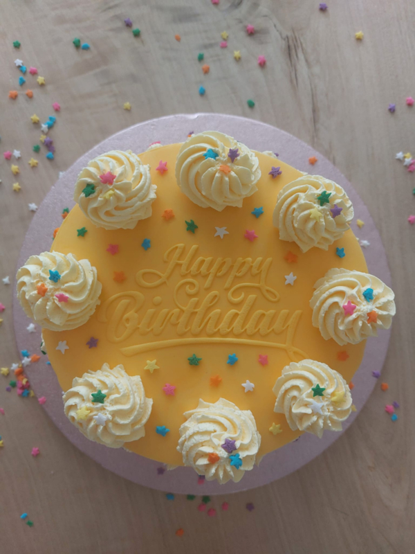 Happy Birthday - Ganache Plates & fondantstempel voor taart verkrijgbaar in div. afmetingen