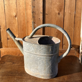 Gieter zink lengte 40 cm hoogte 52,5 cm origineel
