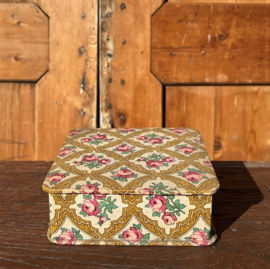 Doos stoffen bekleding karton sieraden naaidoosje