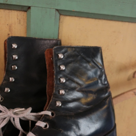Schaatsen oud vintage maat 45 zwart hoge schoen