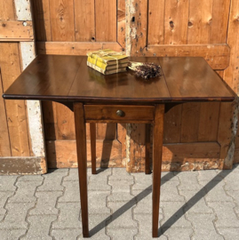 Keukentafel 60 cm hangoor hoteltafel VERKOCHT