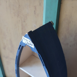 Boekenkastje type boot kano skiff 51 cm