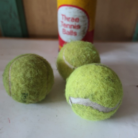 Wilson oud blik met tennisballen origineel