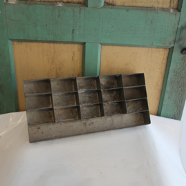 Sorteer kist metaal industrie 16 vaks VERKOCHT