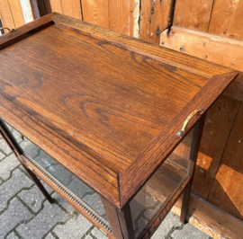 Theekast vitrinekast pronk servies VERKOCHT