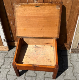 Houten lessenaar secretaire met klep origineel