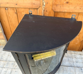 Vitrine kast zwart sier hoek pronk VERKOCHT