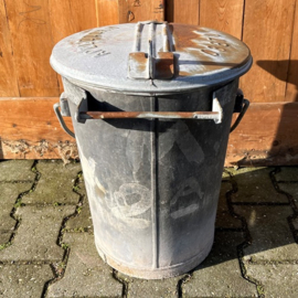 Vuilnis emmer zink Apeldoorn metaal decoratie
