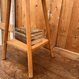 Kruk bijzettafel melk krukje hout VERKOCHT