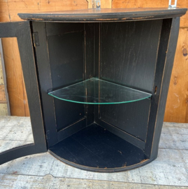 Vitrine kast zwart sier hoek pronk VERKOCHT