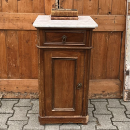 Nachtkastje hout marmer Frankrijk VERKOCHT