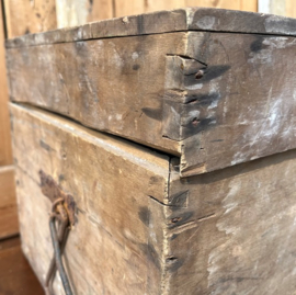 Kist NIWIN hout origineel oud Indië VERKOCHT