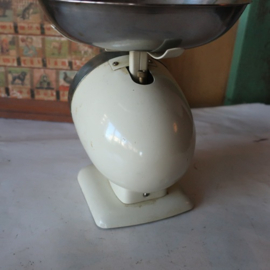 Weegschaal Dulton vintage keuken Yasu Sasamoto