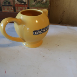 Ricard pastis Frankrijk water kan kruik geel