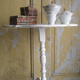 Wijntafel haltafel wit brocante Frankrijk VERKOCHT