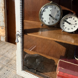 Vitrine kast 1930 wit pronk sier wand