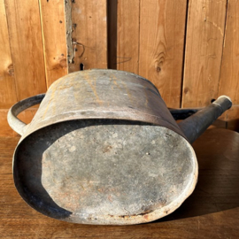 Gieter zink lengte 40 cm hoogte 52,5 cm origineel