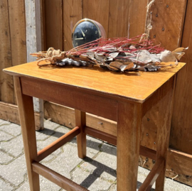 Kruk bijzettafel hout origineel 39 x 30 x 45 cm