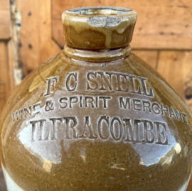 Whisky cider F.C. Snell Ilfracombe kruik