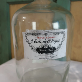 Parfum fles groot glas verkoop winkel