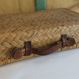 Koffer mand gevlochten 45 x 26 x 11,5 cm origineel