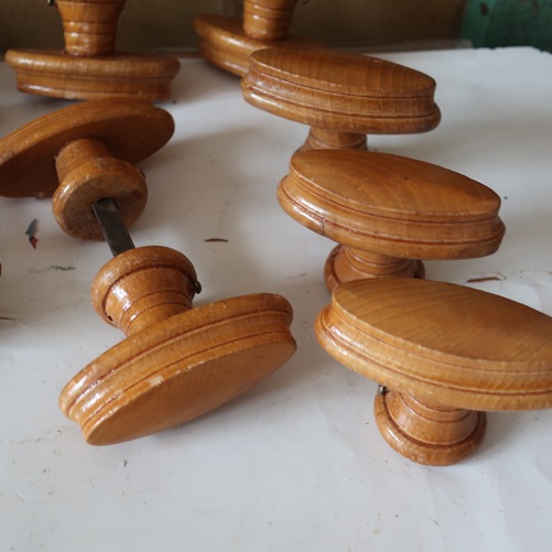 Deurkrukken deurknoppen hout bedstee origineel