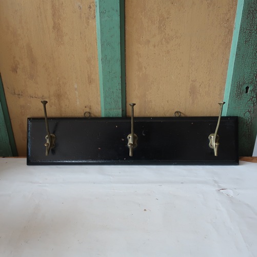 Kapstok wandmodel 3 haken GERESERVEERD