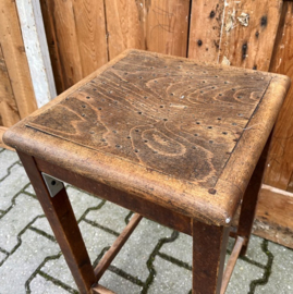 Kruk bijzettafel melk krukje hout origineel