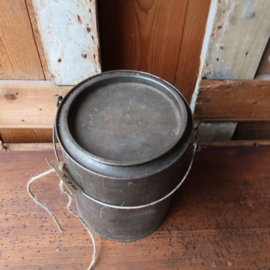 Blik drum metaal ijzer barn found hoogte 20 cm