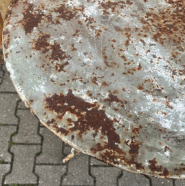Tuintafel bistrotafel ijzer metaal creme rond