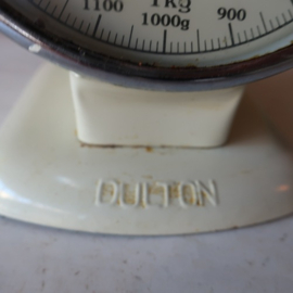 Weegschaal Dulton vintage keuken Yasu Sasamoto