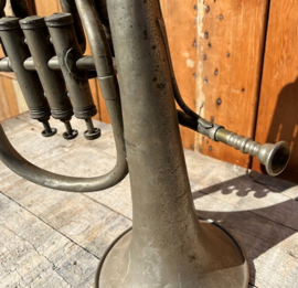 Trompet blaasinstrument althoorn origineel