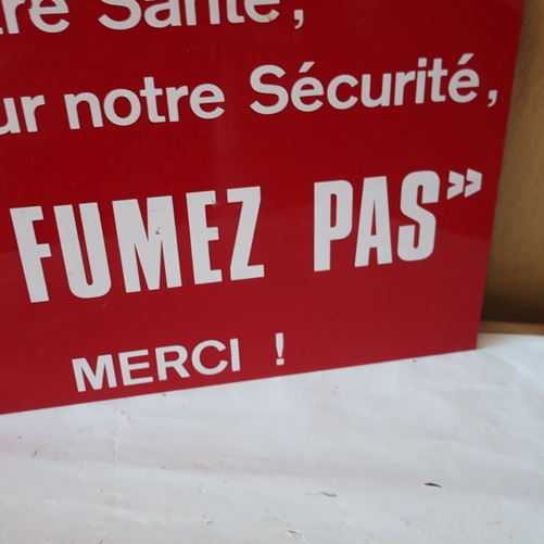 Bord met tekst ' Ne fumez pas ' Frankrijk 40 x 25