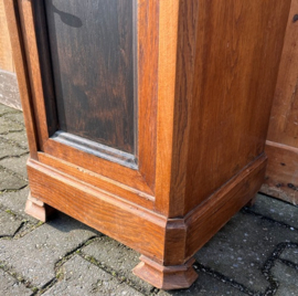 Nachtkastje hout Frankrijk 76,5 cm hoog