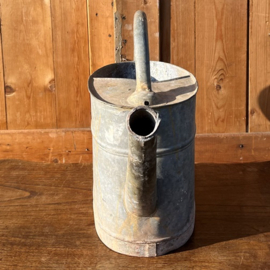 Gieter zink lengte 40 cm hoogte 52,5 cm origineel