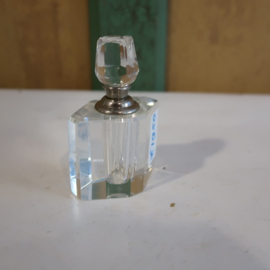 Parfum fles flesje glas met dop 7,5 cm hoog