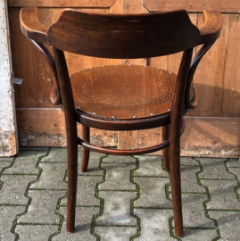 Captain chair cafe stoel armleuningen Thonet model