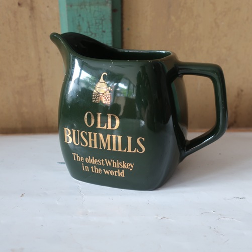 Old Bushmills oldest Whisky water kan jug