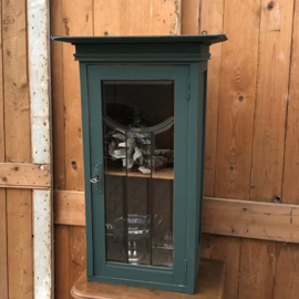 Vitrine kast groen vintage sier wand VERKOCHT