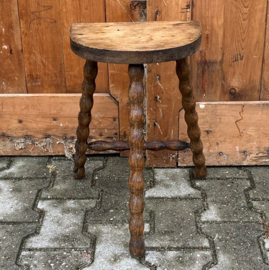 Kruk bijzettafel melk draaipoot hout VERKOCHT