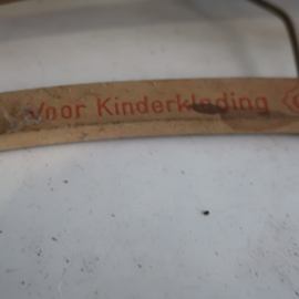 Kleerhanger hout antiek C&A VERKOCHT