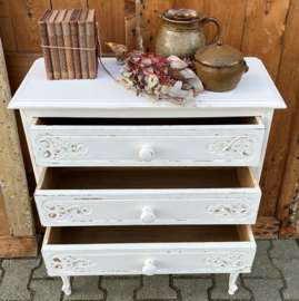 Ladekast wit brocante 3 laden VERKOCHT