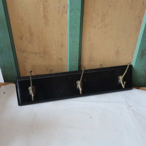 Kapstok wandmodel 3 haken GERESERVEERD